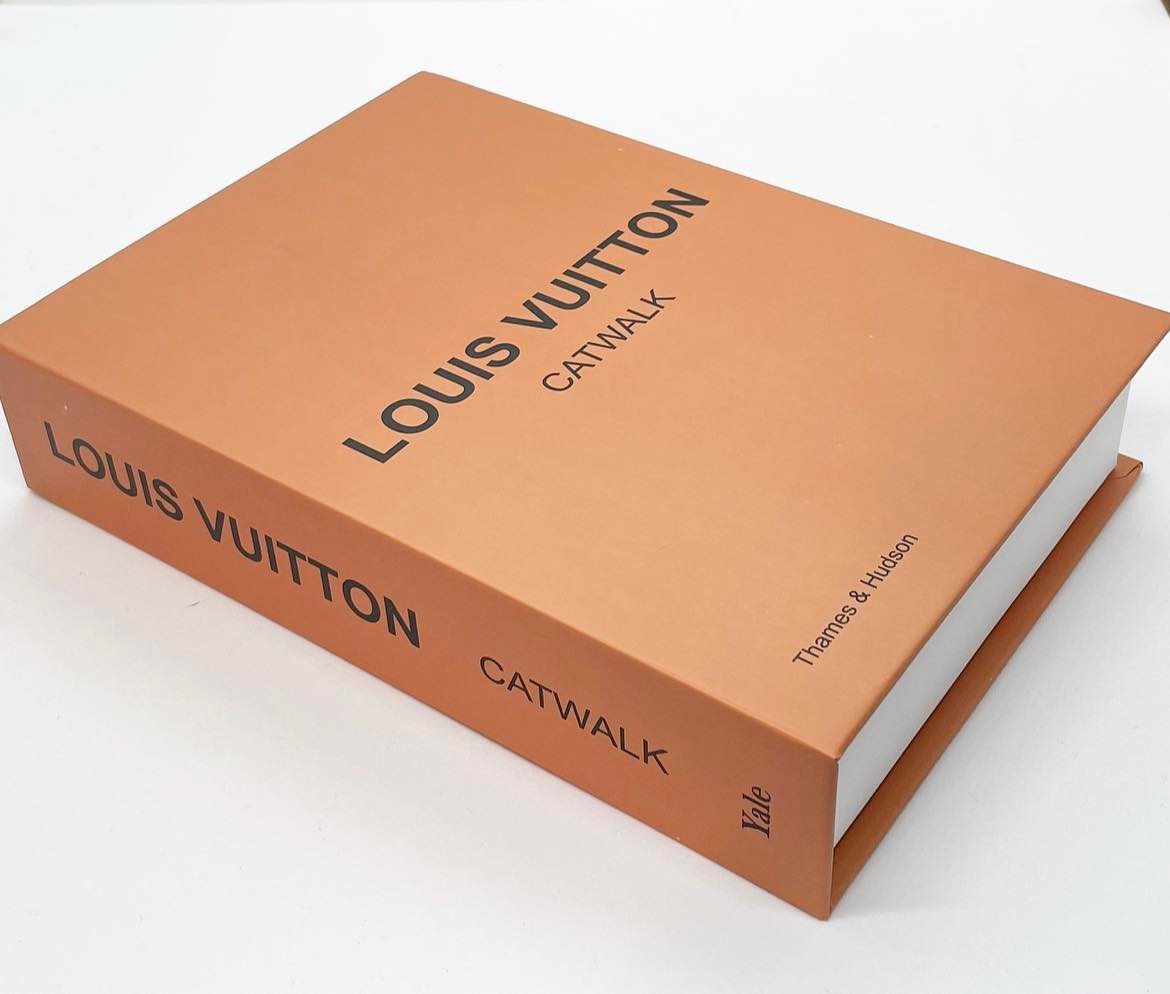 Louis Vuitton City Guide Book – Anyon Design and Atelier